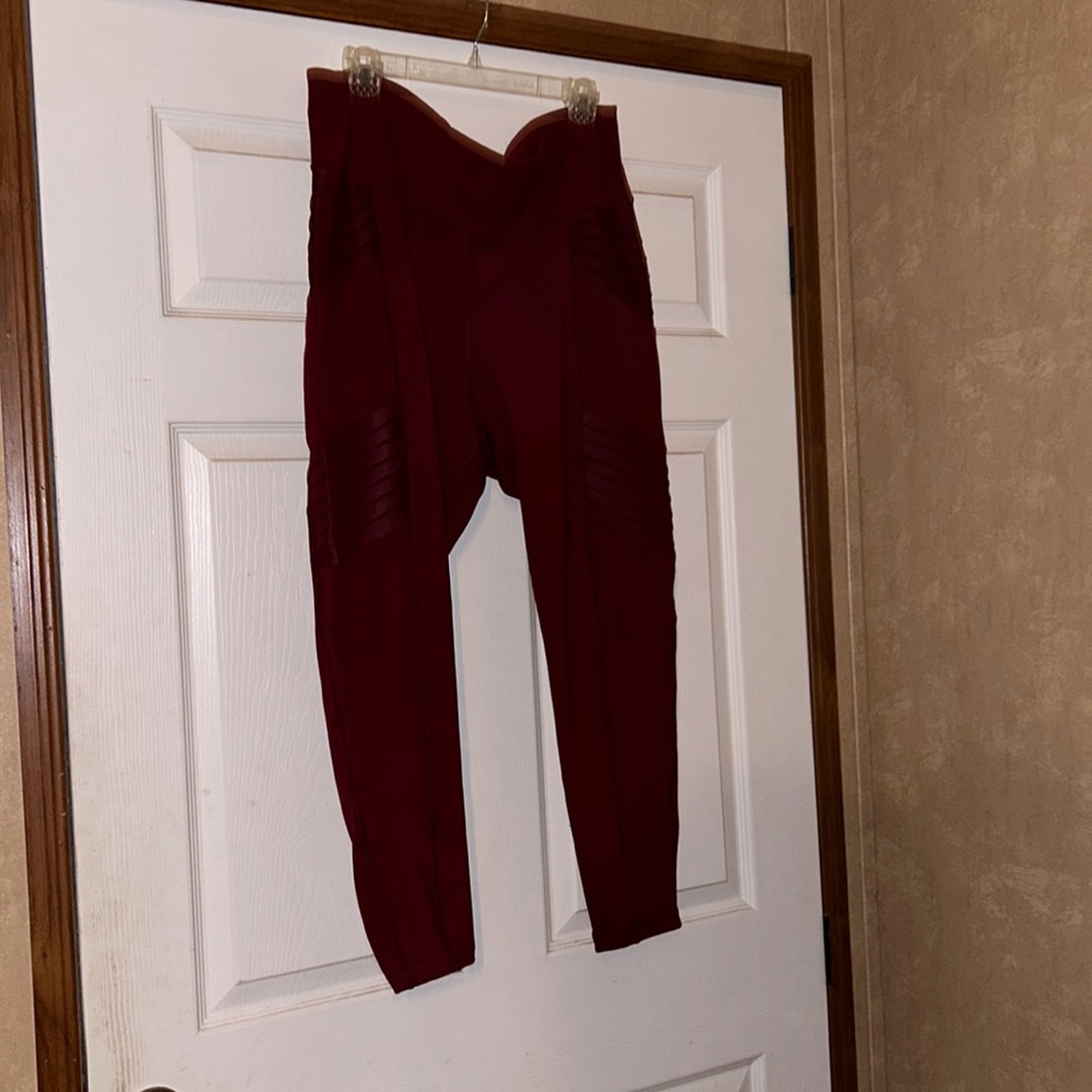 Old Navy active leggings/pants